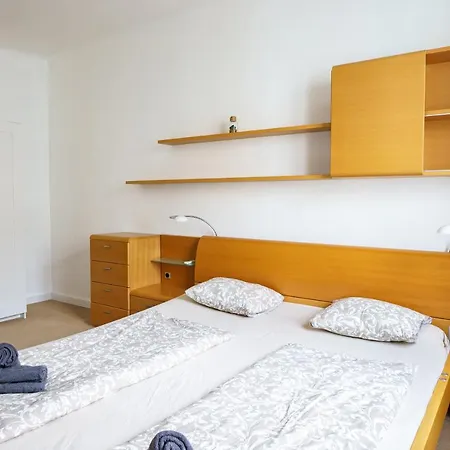 Vienna City Apartment Schottentor-2